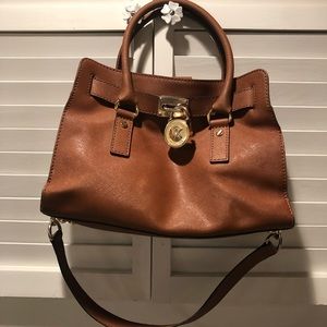 Micheal kors tote
